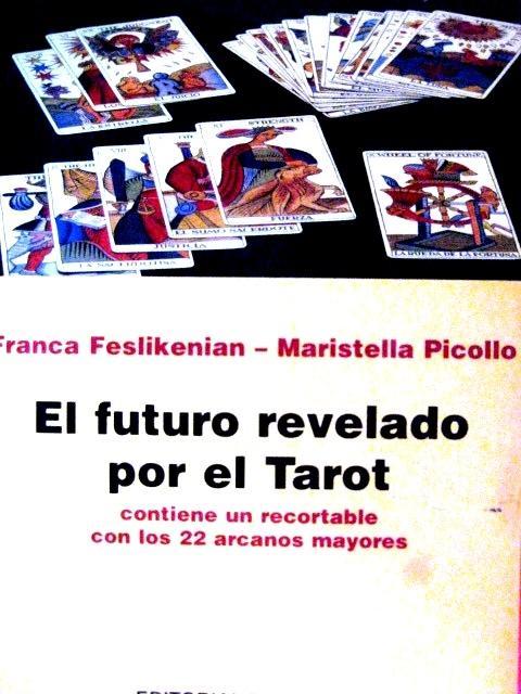 EL FUTURO REVELADO POR EL TAROT 